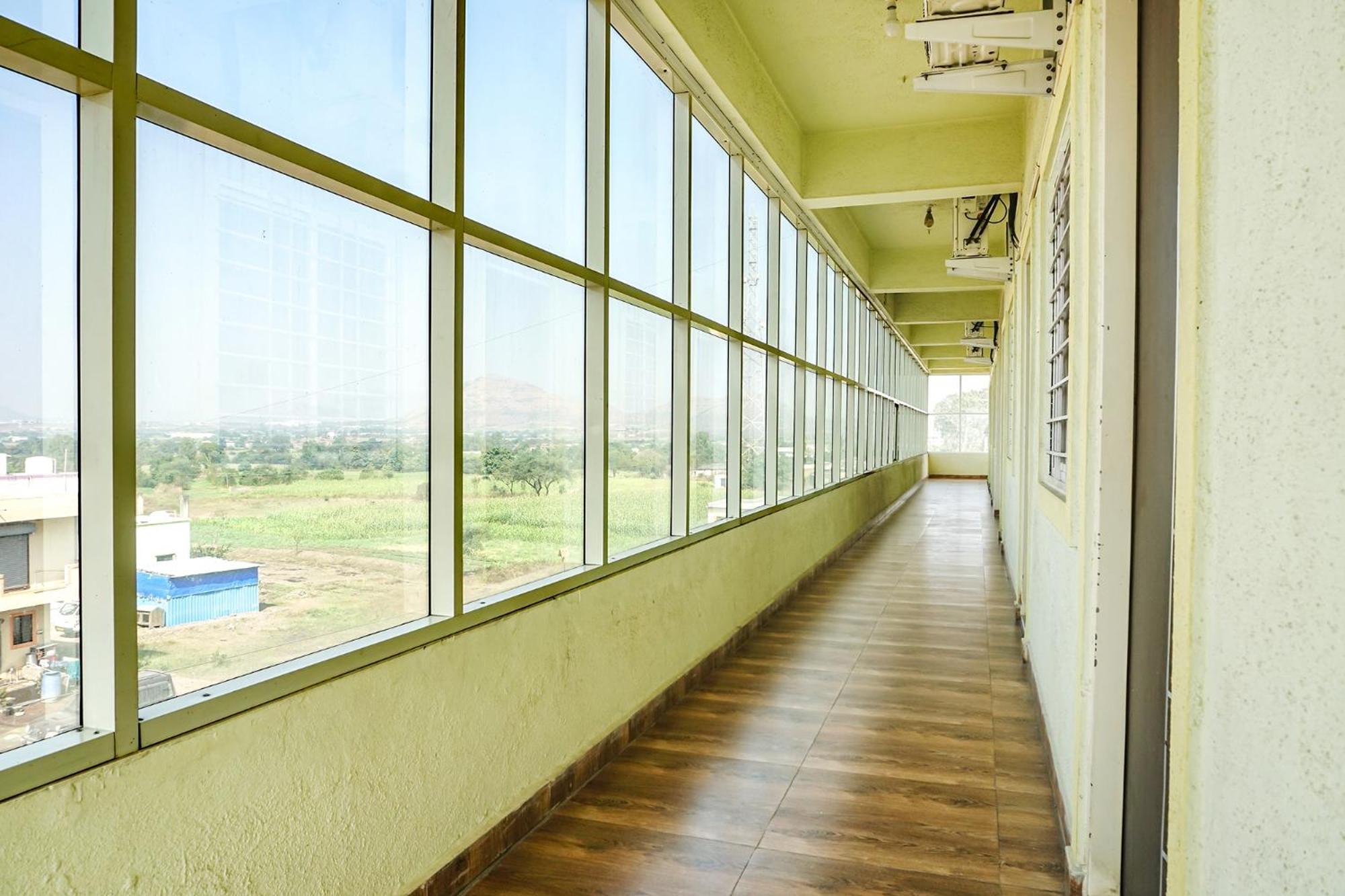 Fabexpress Vaishnav Inn Talegaon Dabhade Exterior foto